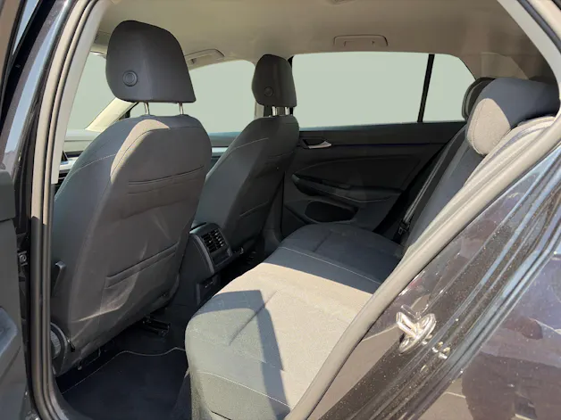 VW Golf VIII 1.5 eTSI 75 Edition