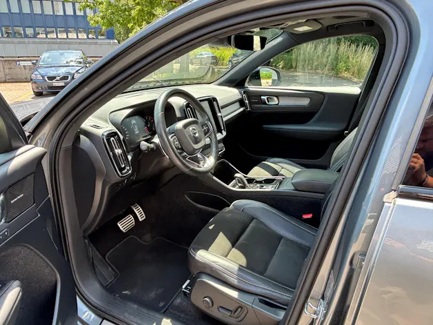 Volvo XC40 2.0 T5 R-Design AWD