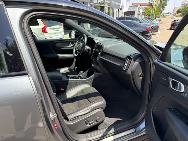 Volvo XC40 2.0 T5 R-Design AWD