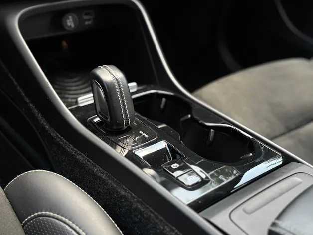 Volvo XC40 2.0 T5 R-Design AWD