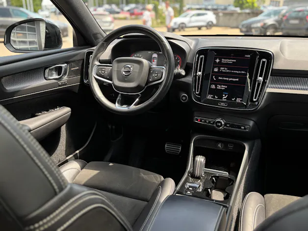 Volvo XC40 2.0 T5 R-Design AWD