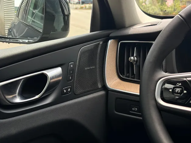 Volvo XC60 2.0 T6 TE Plus Dark eAWD