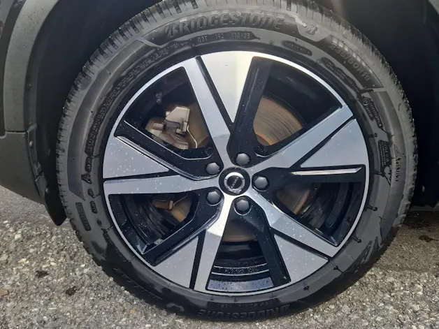 Volvo XC40 P8 R-Design AWD