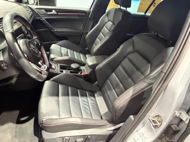 VW Golf 2.0 TSI GTI Performance DSG