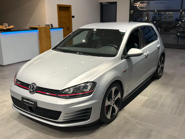 VW Golf 2.0 TSI GTI Performance DSG