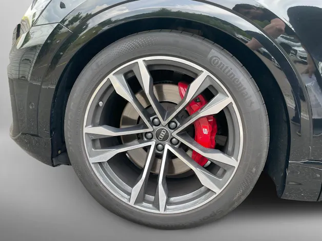 AUDI SQ8 SUV TFSI quattro tiptronic