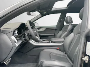 Audi SQ8 SUV TFSI quattro tiptronic