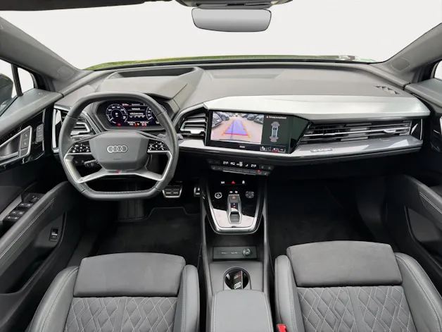 Audi Q4 SB 50 e-tron quattro 299PS