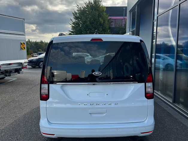 Ford TOURNEO CONNECT Grand 2.0 EcoB Titanium/122CV/Aut.