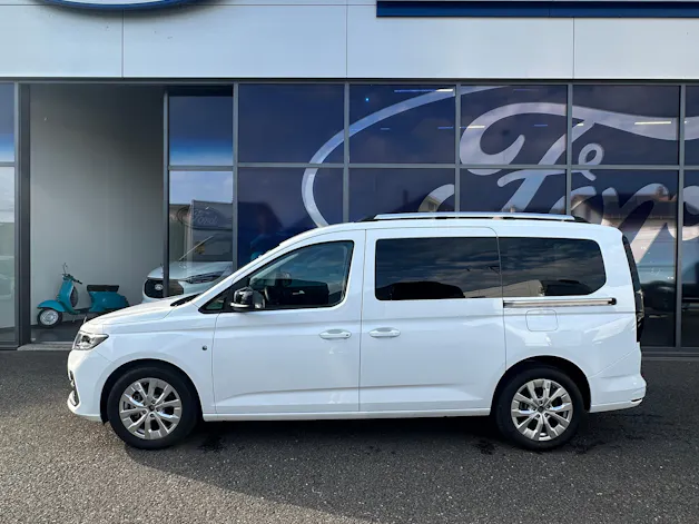 Ford TOURNEO CONNECT Grand 2.0 EcoB Titanium/122CV/Aut.