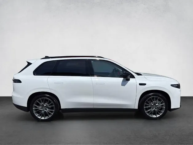Leapmotor C10 EV AWD