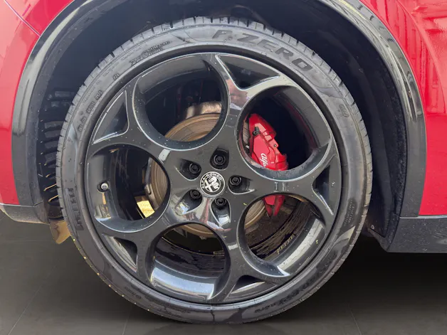 Alfa Romeo Stelvio 2.0 Q4 280 Competizione