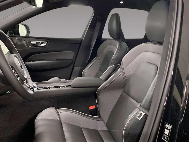 VOLVO XC60 2.0 T8 TE Black Edition eAWD