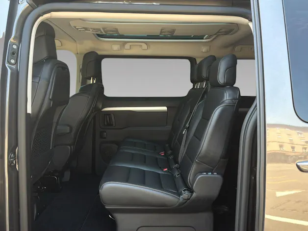 Peugeot e-Traveller Standard 75 kWh Allure