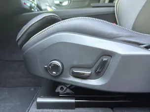 VOLVO XC60 2.0 T8 TE Black Edition eAWD