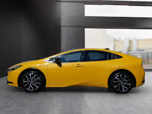 Toyota Prius 2.0 Plug-In-Hybrid Style