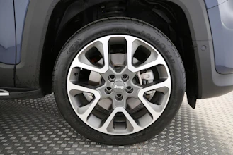 https://vehicle.imgix.net/4373528/b97fcfc4-6bbd-4409-9e09-53bd16d832f7.jpg