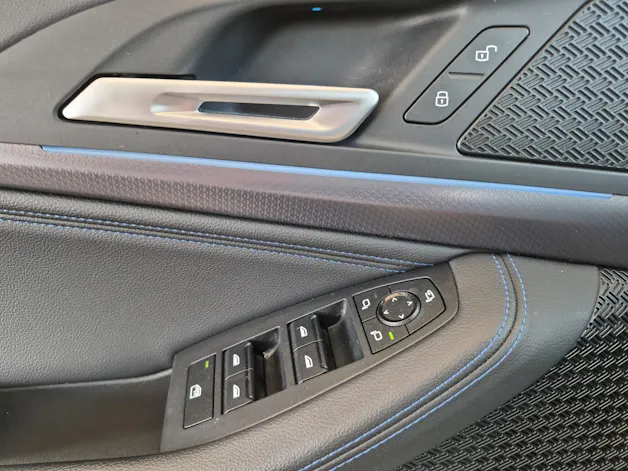BMW 218d Active Tourer / ab 3,99% Leasing bei Abschluss einer Protect Autoversicherung