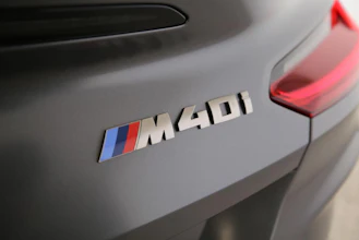 https://vehicle.imgix.net/4373627/399c6b26-b0bb-4bc0-aea2-14935cb3ea2b.jpg