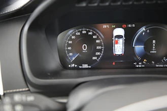 https://vehicle.imgix.net/4373631/c5a28873-2477-43be-81a5-959efa4f76d1.jpg