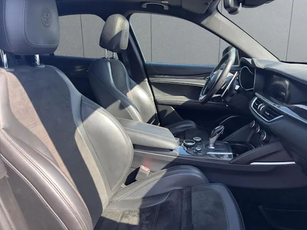 Alfa Romeo Stelvio 2.9 V6 Biturbo Q4 Quadrifoglio
