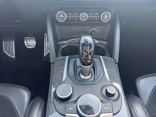 Alfa Romeo Stelvio 2.9 V6 Biturbo Q4 Quadrifoglio