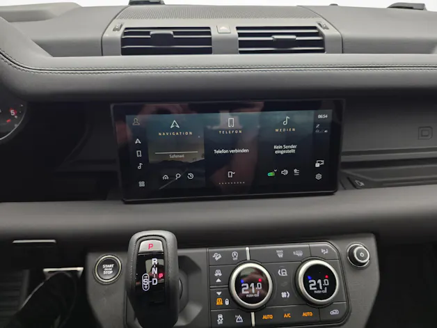 Land Rover Defender 90 3.0 D I6 250 X-Dynamic SE