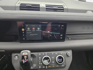 Land Rover Defender 90 3.0 D I6 250 X-Dynamic SE