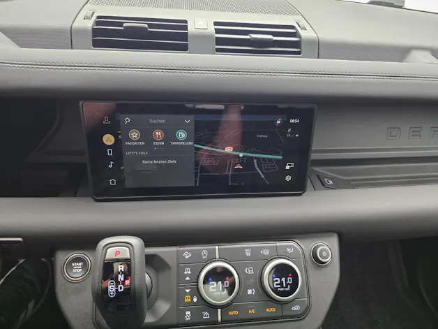 Land Rover Defender 90 3.0 D I6 250 X-Dynamic SE
