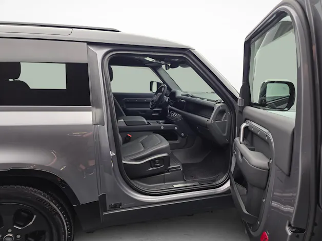 Land Rover Defender 90 3.0 D I6 250 X-Dynamic SE