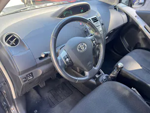 Toyota Yaris 1.33 VVT-i Linea Sol