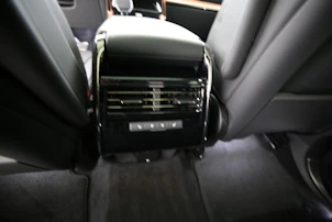 Fahrzeugbild LAND ROVER Range Rover Sport 3.0 I6 P460e SE Dynamic