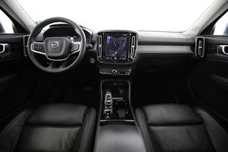 https://vehicle.imgix.net/4373671/63cbfbab-4fd0-4153-8959-3ca941835fbf.jpg