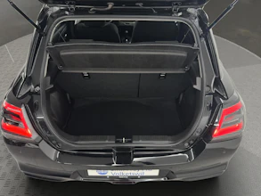 https://vehicle.imgix.net/4373726/4fccb24d-6fa5-48d1-980d-810f7aa92411.jpg