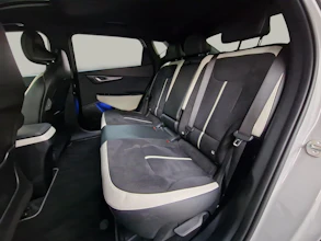 https://vehicle.imgix.net/4373759/40a604ed-3056-42ab-8cd1-56fa6e282743.jpg