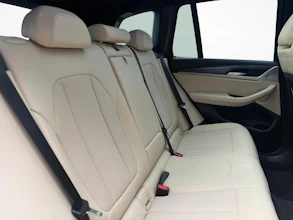 https://vehicle.imgix.net/4373763/6e3bb035-e677-4cf5-b852-ec27a1c588b0.jpg