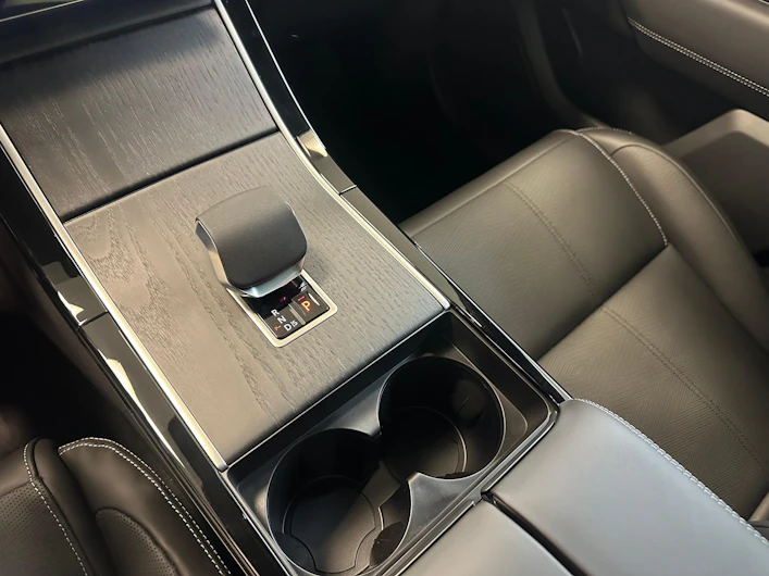 Fahrzeugbild LAND ROVER RANGE ROVER VELAR