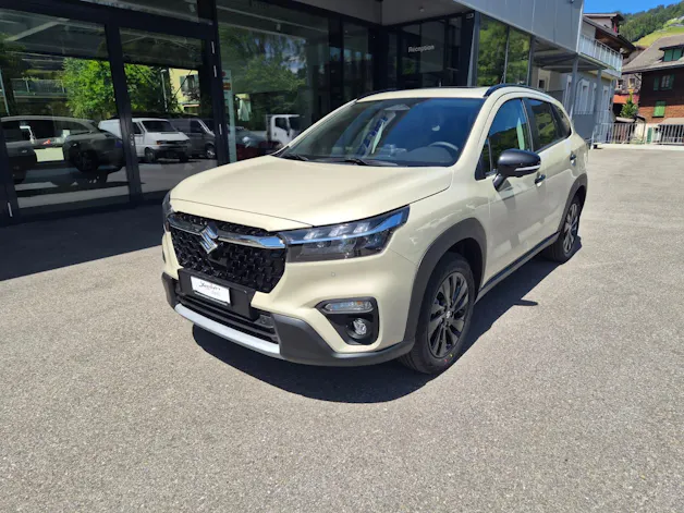 Suzuki S-Cross 1.4 T Black Edition Top Hybrid 4x4