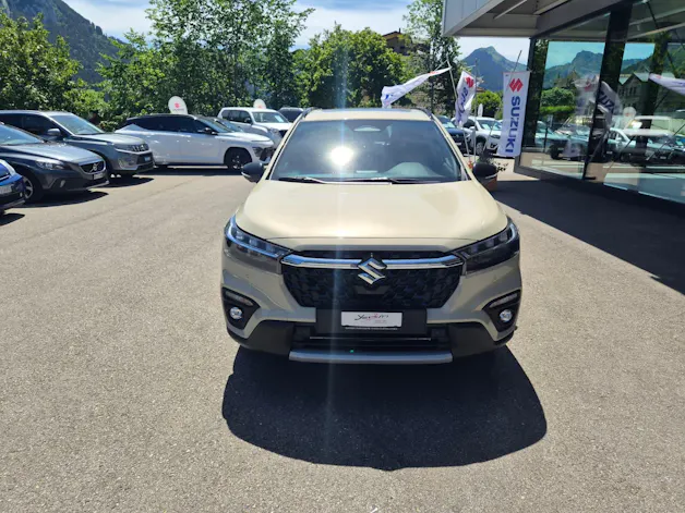 Suzuki S-Cross 1.4 T Black Edition Top Hybrid 4x4