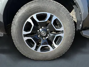 Toyota Hilux Double Cab.-Pick-up 2.8 D-4D 230 Invincible