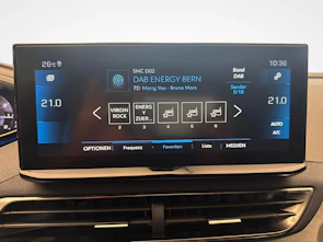 Fahrzeugbild PEUGEOT 3008 1.2 PureTech GT