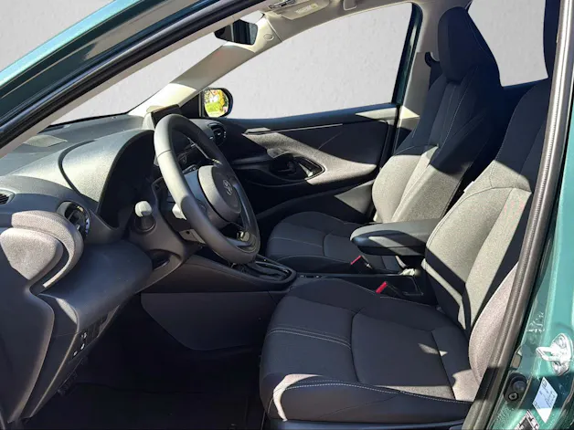 Toyota Yaris 1.5 VVT-i HSD Trend