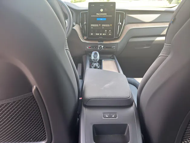 Volvo XC60 2.0 T6 TE Plus Dark eAWD