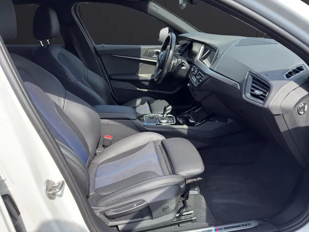 BMW 120d xDrive SAG