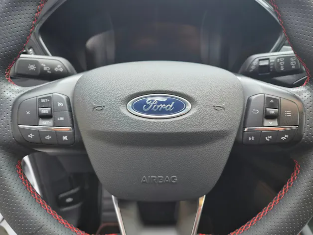 FORD Kuga 2.5 Hybrid ST-Line X 4x4