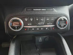 FORD Kuga 2.5 Hybrid ST-Line X 4x4
