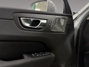 VOLVO XC60 2.0 T6 TE Core eAWD