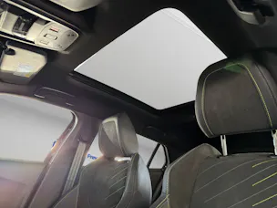 PEUGEOT 2008 1.2 Hybrid 145 GT Exclusive