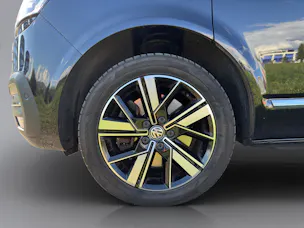 VW T6.1 Multivan 2.0 TDI 199 Highline DSG 4m "Bulli"