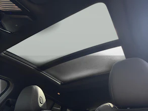 https://vehicle.imgix.net/4373917/4f3d967f-3c37-4960-acaa-f9c3c587522b.jpg